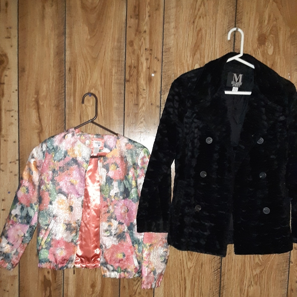 2 coats NWT